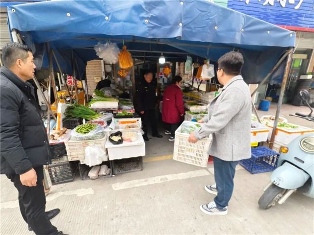  兴化林湖乡：整治再发力 集镇展新颜