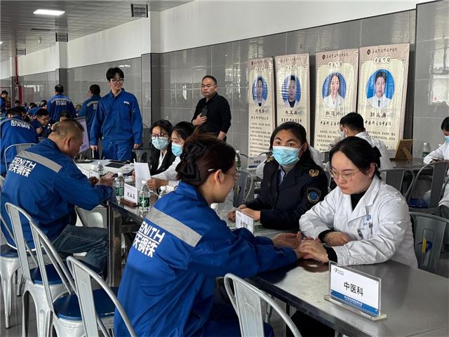 江苏淮安市淮阴区新渡口街道：“义诊送健康 文艺庆五一”  文明实践活动
