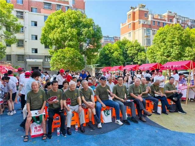 拥军优属暖人心 志愿同行鱼水情  ——我市开展“兴有爱 愿同行”七月志愿服务集中行动